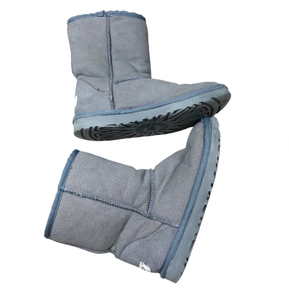 UGG Australia Women's Gray Suede Sheepskin‎ Lined Boots Size 6